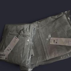 BRAND NEW SIZE SMALL ALO SET