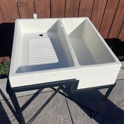 Lavaderos Nuevos Con Base / Utlity Sinks With Stand 