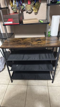 Shoes rack