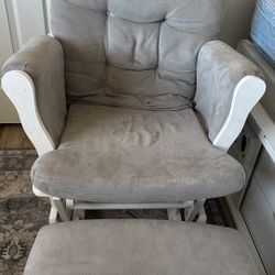 Rocking Chair 