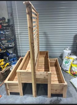 Cedar Planter