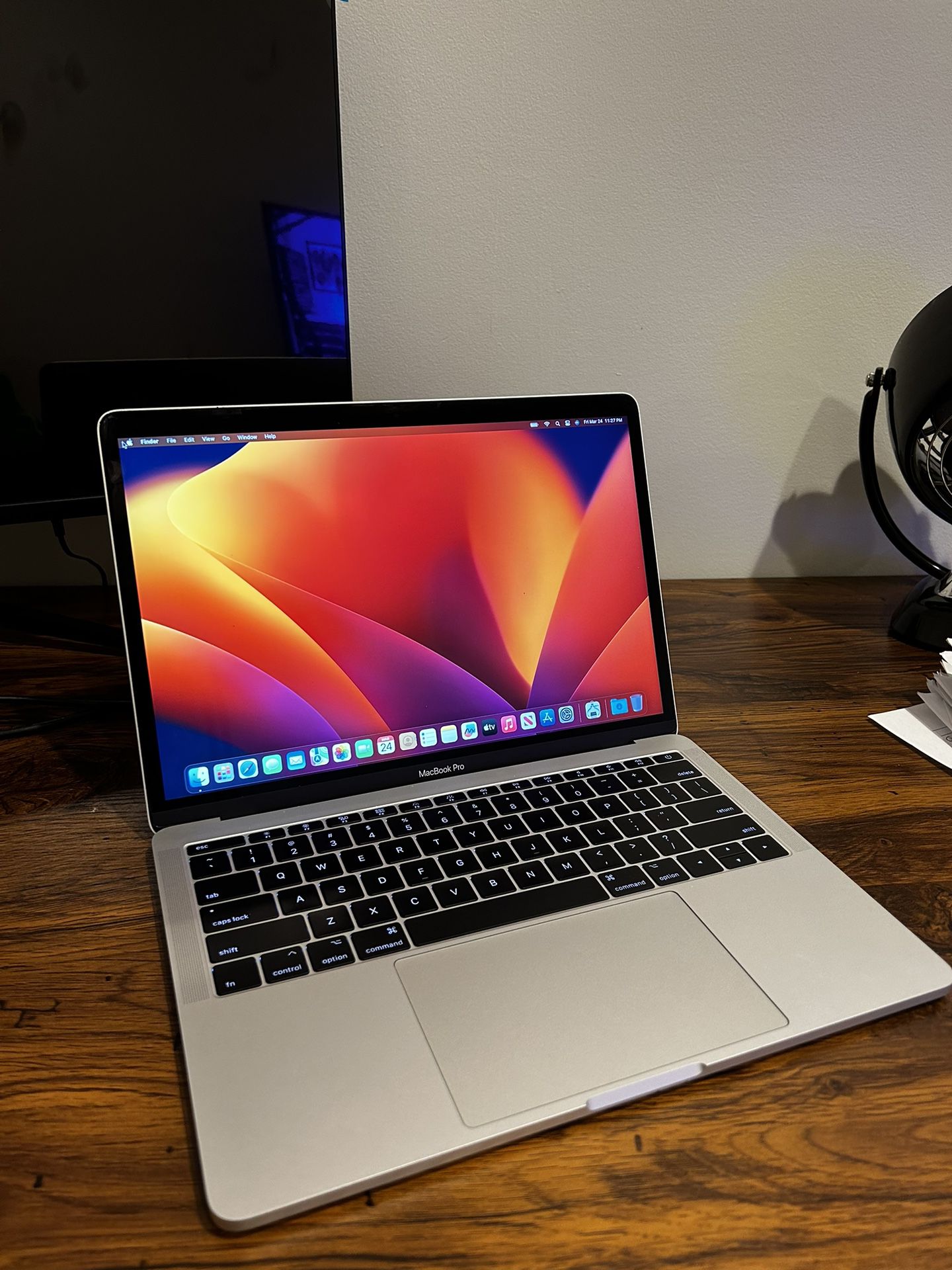 MacBookPro 2017 13インチ 250GB-