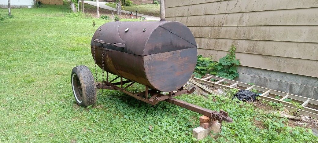 300 Gallon Smoker 