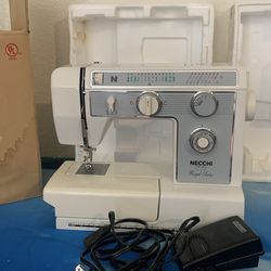 Sewing Machine - Necchi Royal Series - model 4795