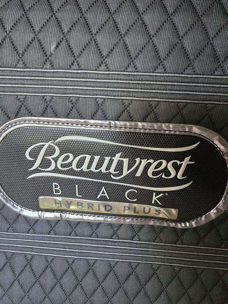 King Size Beautyrest Black Hybrid Matress With Boxpring Free Delivery