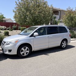2011 Volkswagen Routan