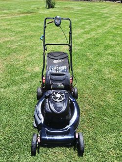 Lawnmower Craftsman Self-Propelled Briggs and Stratton