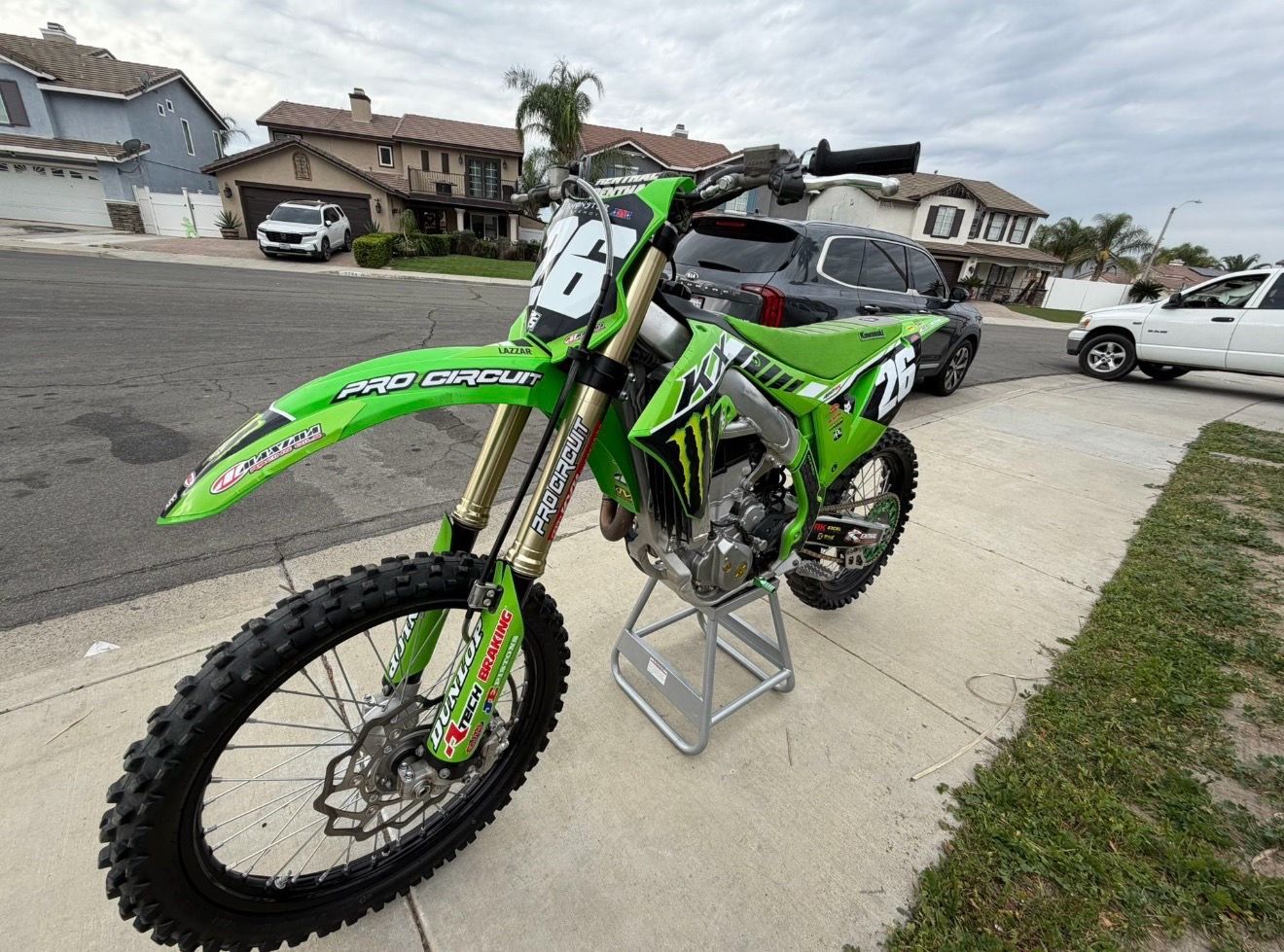 2022 Kawasaki Kx450 (like new)