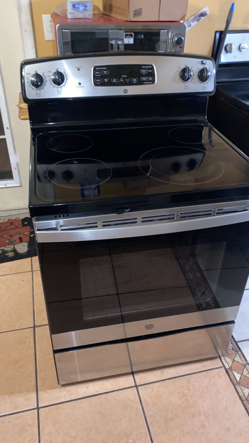 GE Profile Glass Top Stove With Self Cleaning Oven (LIKE NEW)