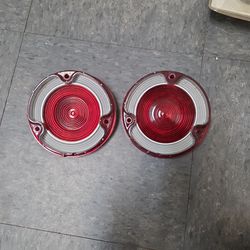 68 to 73 c3 Corvette tail lenses original