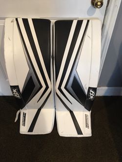 Brians Optik goalie leg pads 35+2