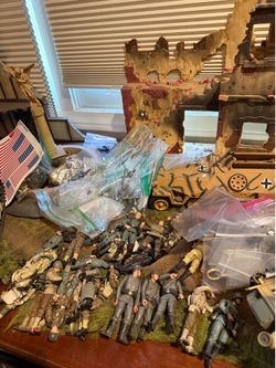 Large Loose WWII Military Collector Lot – Ultimate Soldier XD / 21st Century Toys