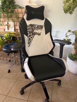 Secretlab gaming chair