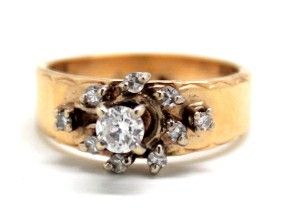 Ladies Diamond/14K Gold Engagement Ring