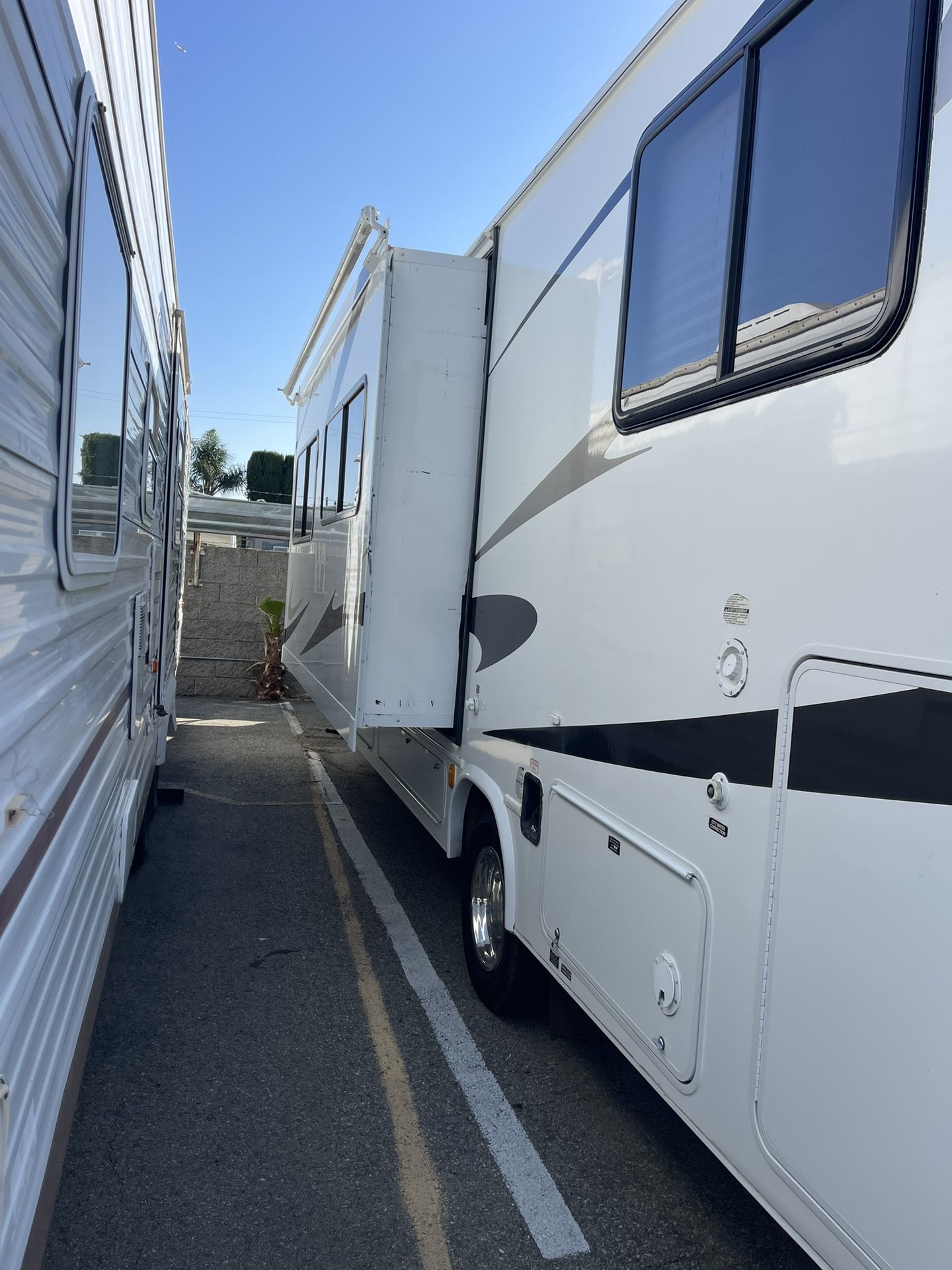Motor Home For Sale 2011 E450