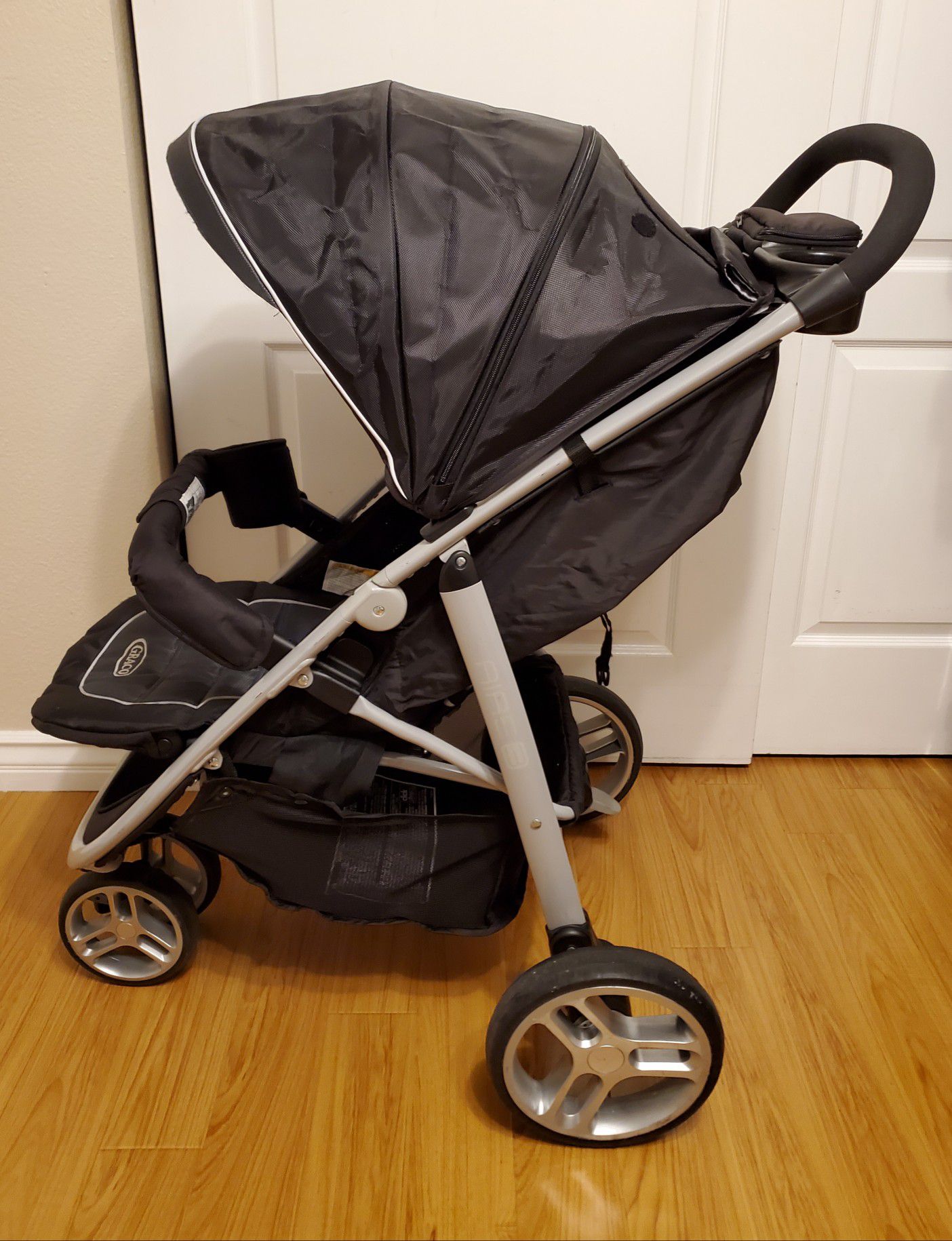Graco Aire3 Click Connect 3-Wheel Stroller Travel System (Stroller, Car Seat & Base)