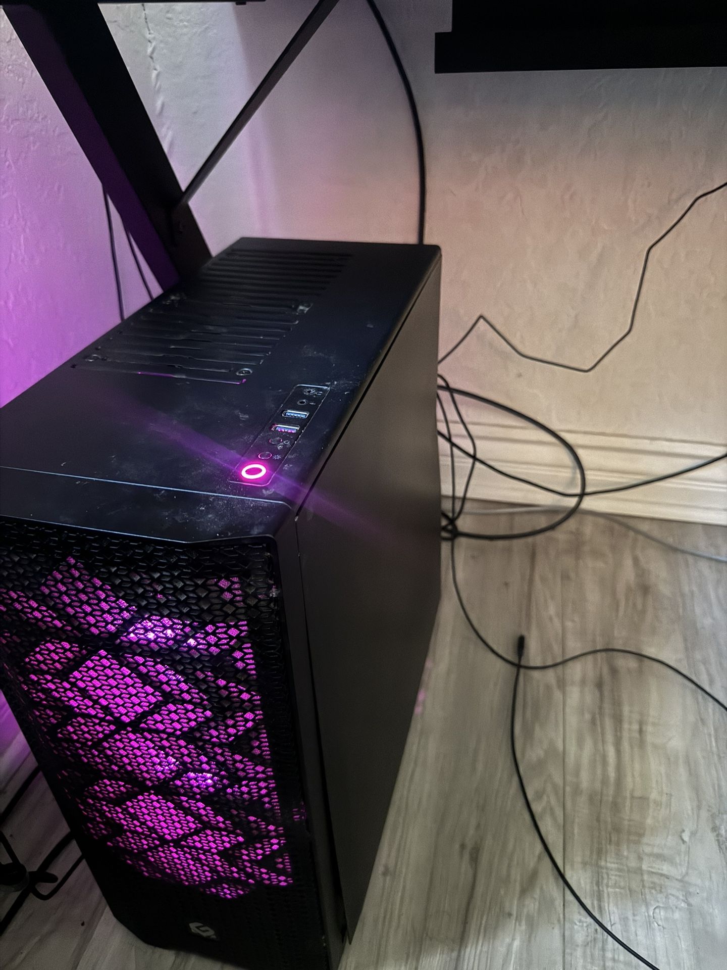 Gaming Pc For Sale Don’t Use Anymore