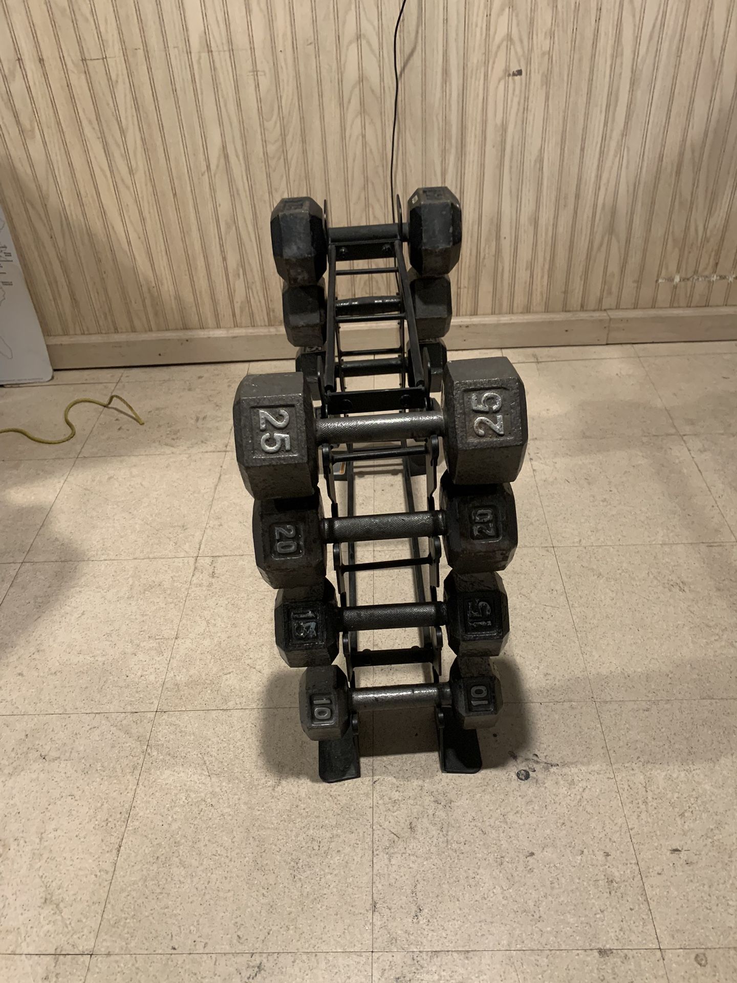 Dumbbell Set With Rack 10 To 25 Pounds 140 Pounds Total