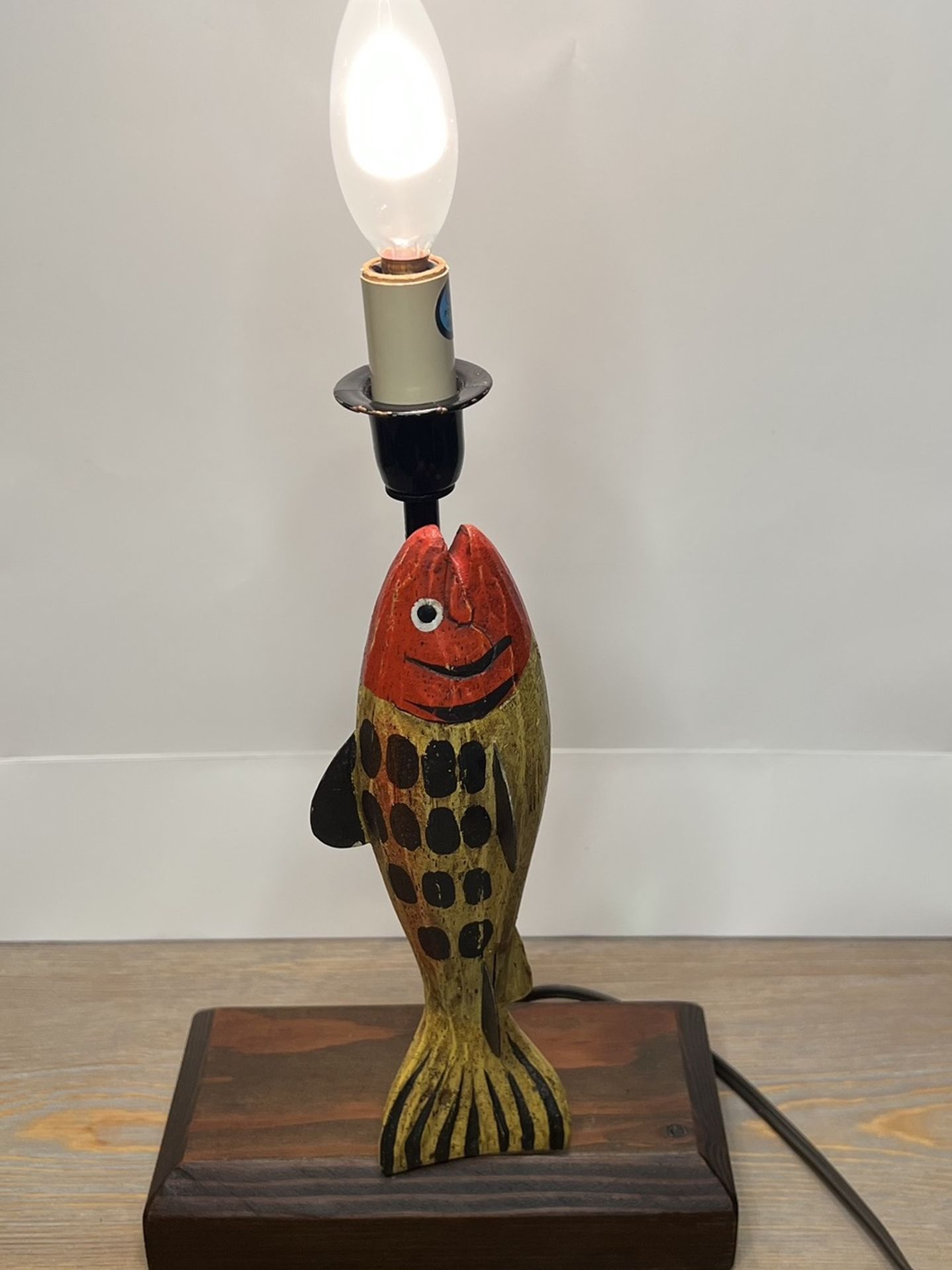 Rare Labeled PALECEK Norman Rockwell Carved Wood Fish Lamp - Orange Yellow - Tested