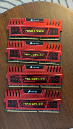 32GB Corsair Vengeance DDR3 RAM