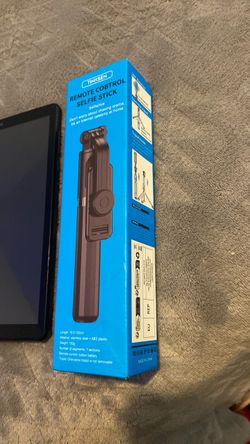 Remote control selfie stick