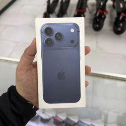 iPhone 17 Pro Max Unlocked 256GB! Finance For $50 Down Payment!!