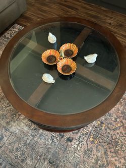 Round Coffee Table with 4 cushioned benches