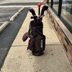 Top Flite Set of Men’s Golf Clubs 2 Drivers, 2 Hybrid Clubs, 5 Irons, 1 Putter and Bag