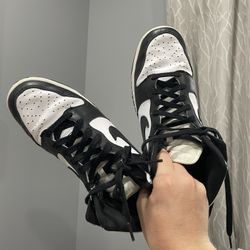 Black Nike Dunks High 