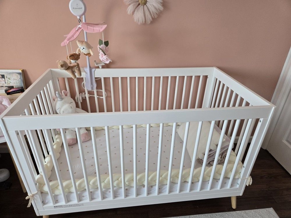 Baby Crib 