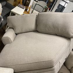 COZY CUDDLER LOVESEAT WEDGE