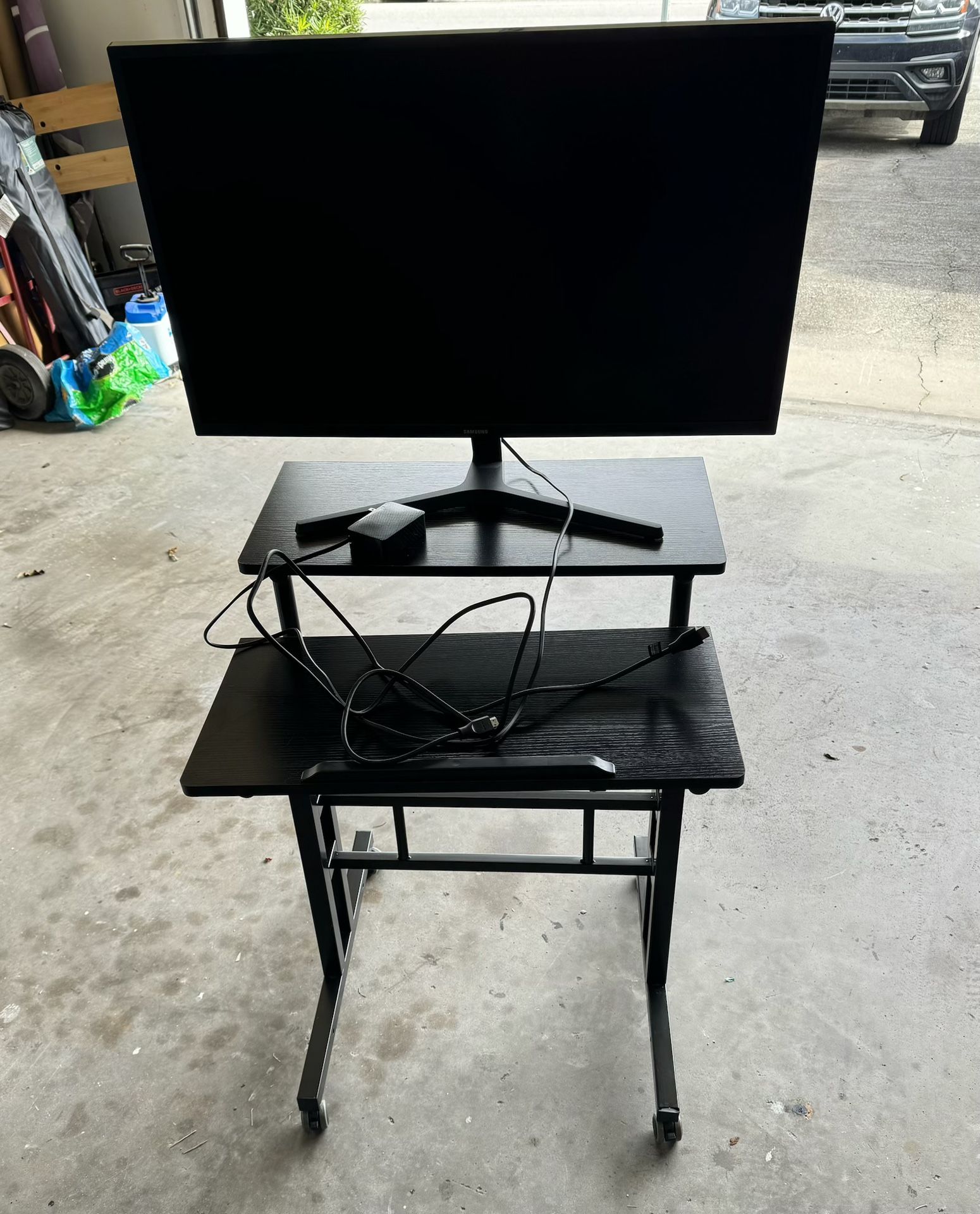 Computer Stand And Monitor 