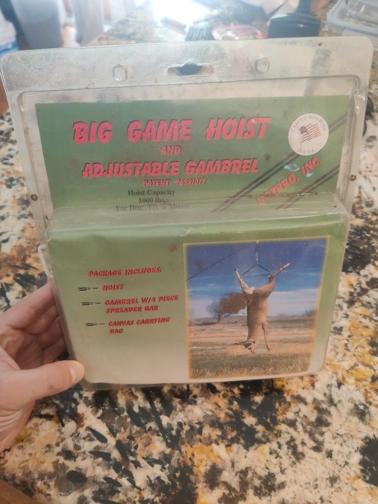 Big Game Hoist & Adjustable Gambrel