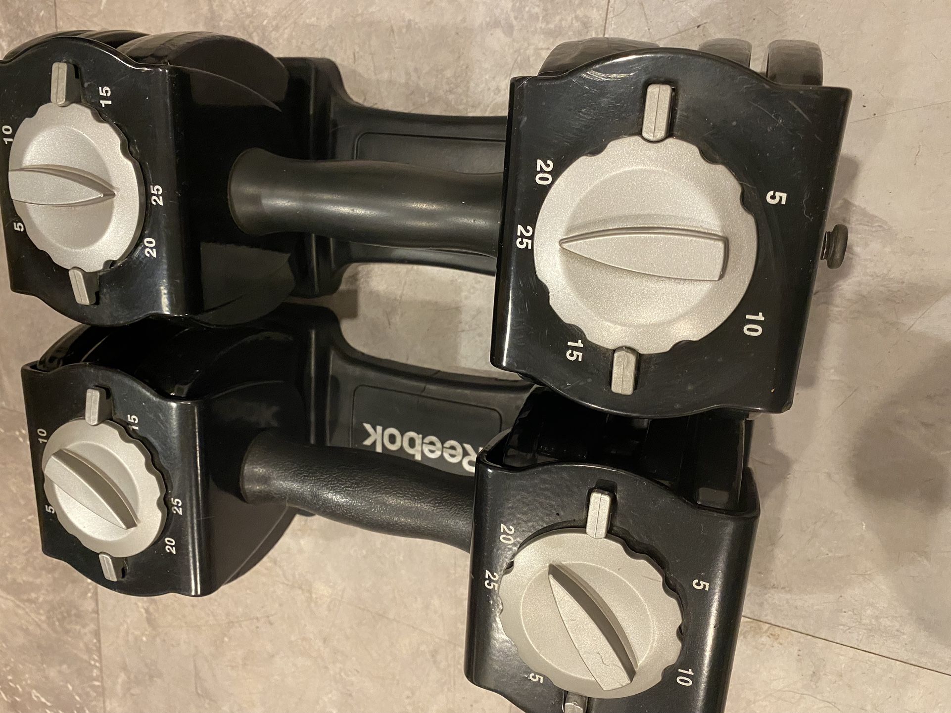 Dumbbells Reebook 5-25lbs (adjustable)