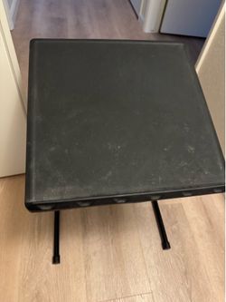 Compact mobile desk