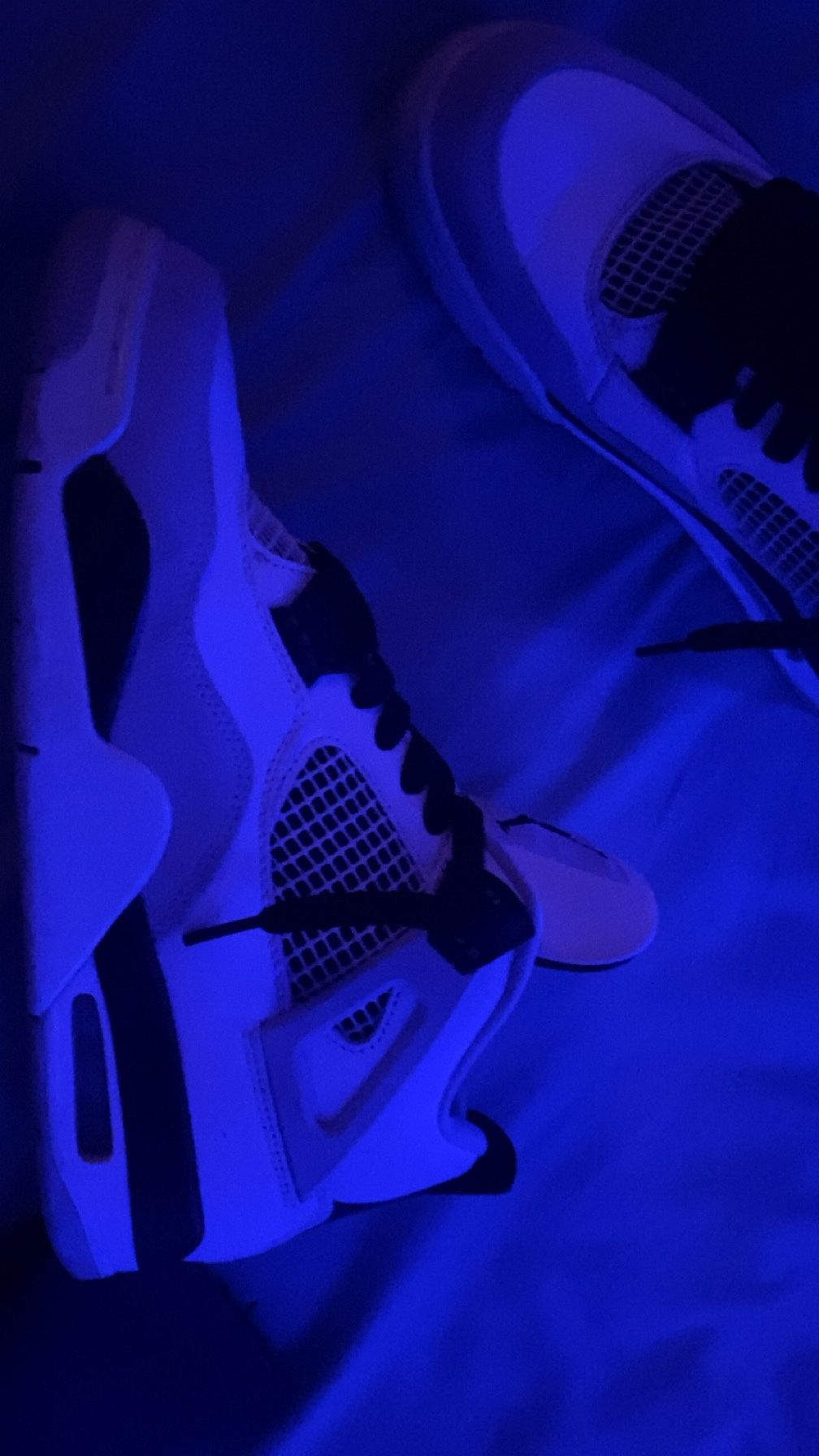Jordan 4 military black