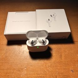 AirPods 4s