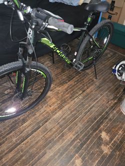 Schwinn Mountain Bike Black and Green
