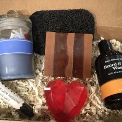  GIFT FOR MAN / BOYFRIEND BODY CARE BOX SELF-CARE SET