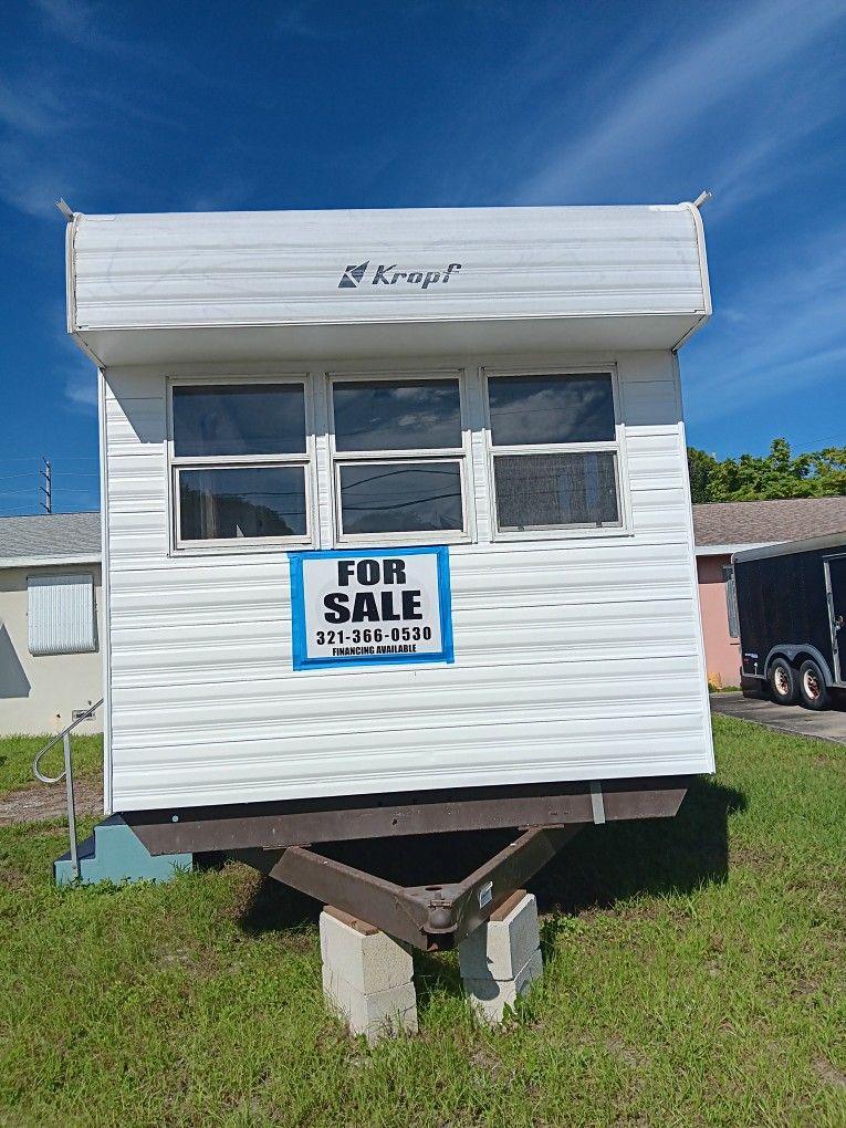 PARK MODEL MOBILE HOME 1999 40FT.× 10FT.