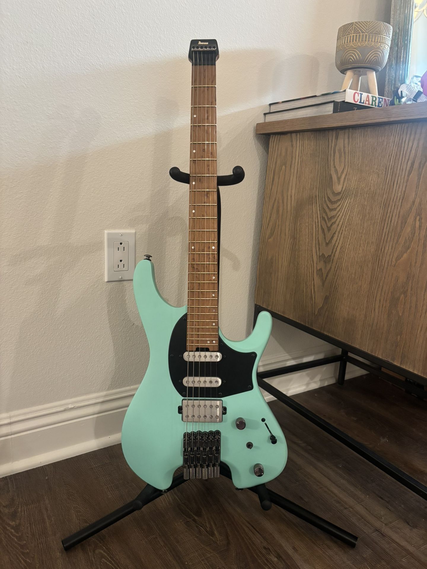  Ibanez Q54 Seafoam Green Headless Guitar – Mint Condition, Open To Trades (see Desc)
