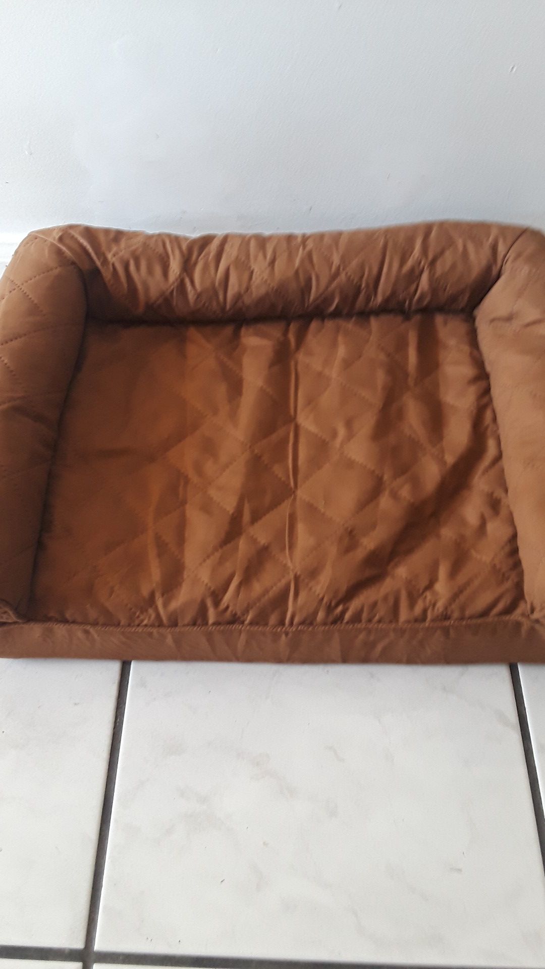 BRAND NEW SMALL QUILTED ORTHOPEDIC SOFA PET BRED