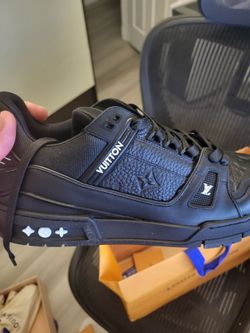 Lv trainer shoes