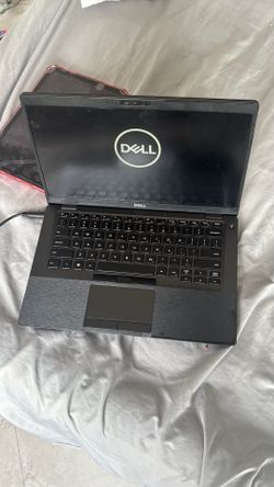 Laptop comes with charger