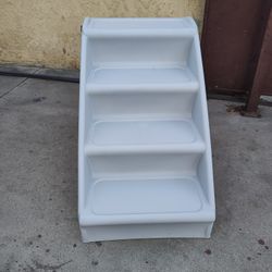 PETSAFE FOLDING PET STEPS 24" L X 16' W X 20" H