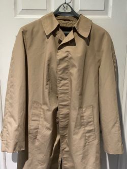 Unisex beige trenchcoat