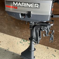 Mariner 2.5 Boat Motor 