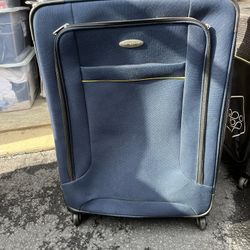 Samsonite Suitcase For Sale 