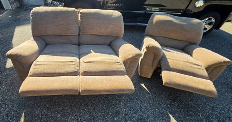 Recliner love seat and rocking chair recliner