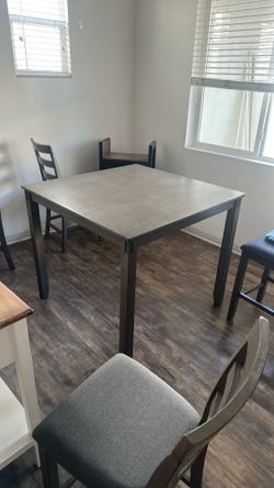 Dining room table